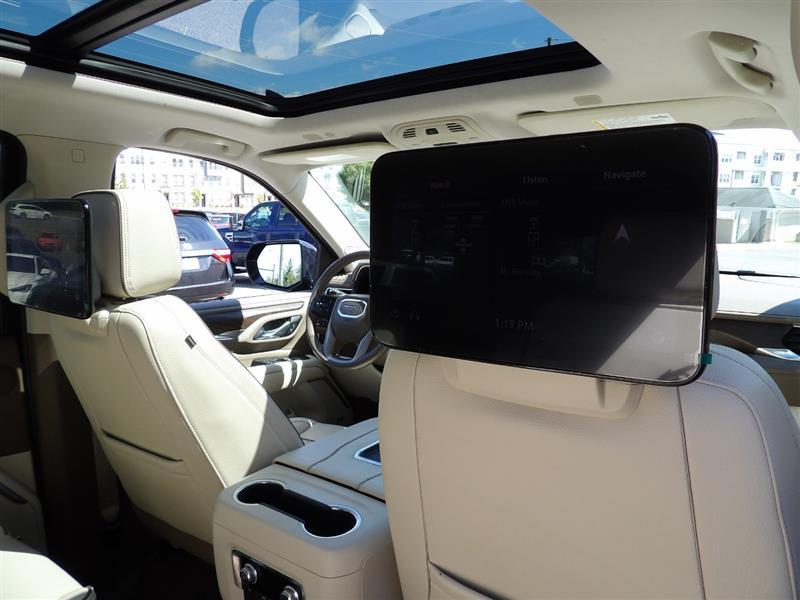 used 2021 GMC Yukon XL car, priced at $45,995