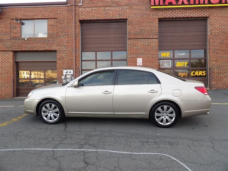 used 2007 Toyota Avalon car, priced at $3,995