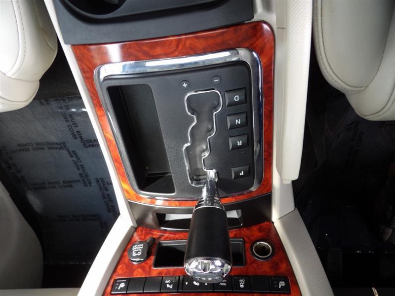 used 2006 Jeep Commander car, priced at $5,495