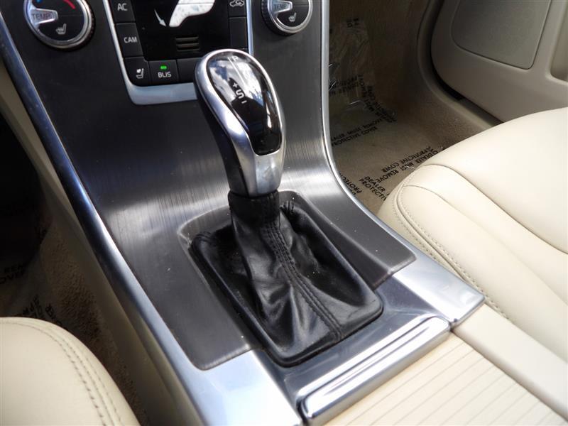 used 2015 Volvo XC60 car, priced at $10,995