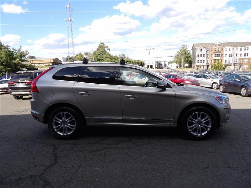 used 2015 Volvo XC60 car, priced at $10,995