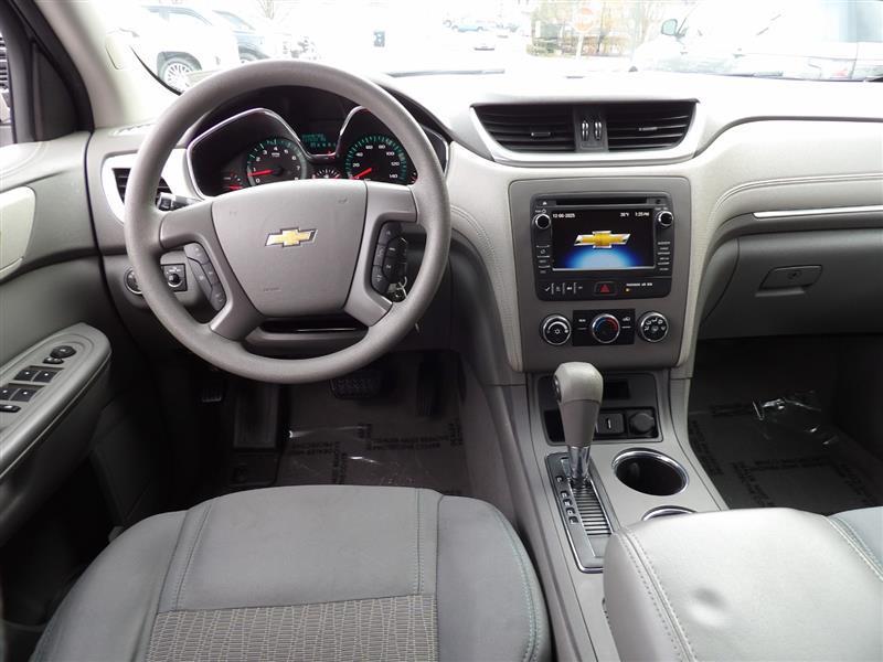 used 2015 Chevrolet Traverse car, priced at $6,995