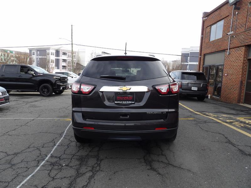 used 2015 Chevrolet Traverse car, priced at $6,995
