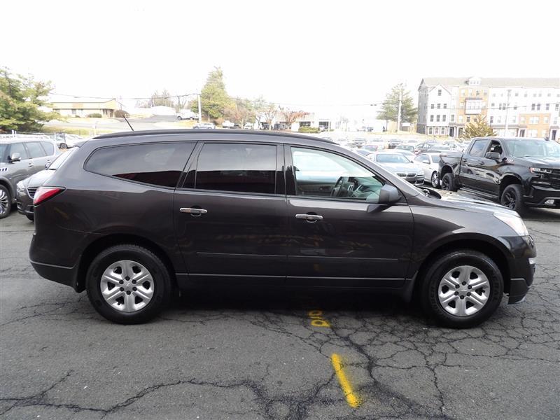 used 2015 Chevrolet Traverse car, priced at $6,995