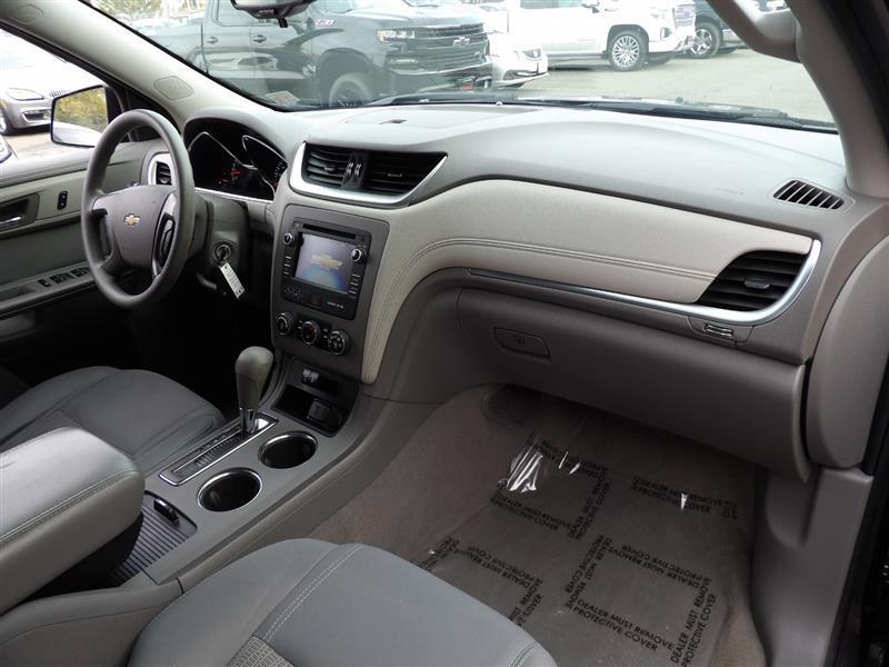 used 2015 Chevrolet Traverse car, priced at $6,995