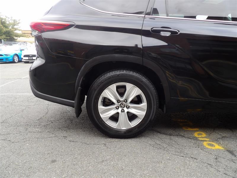 used 2021 Toyota Highlander car, priced at $30,995