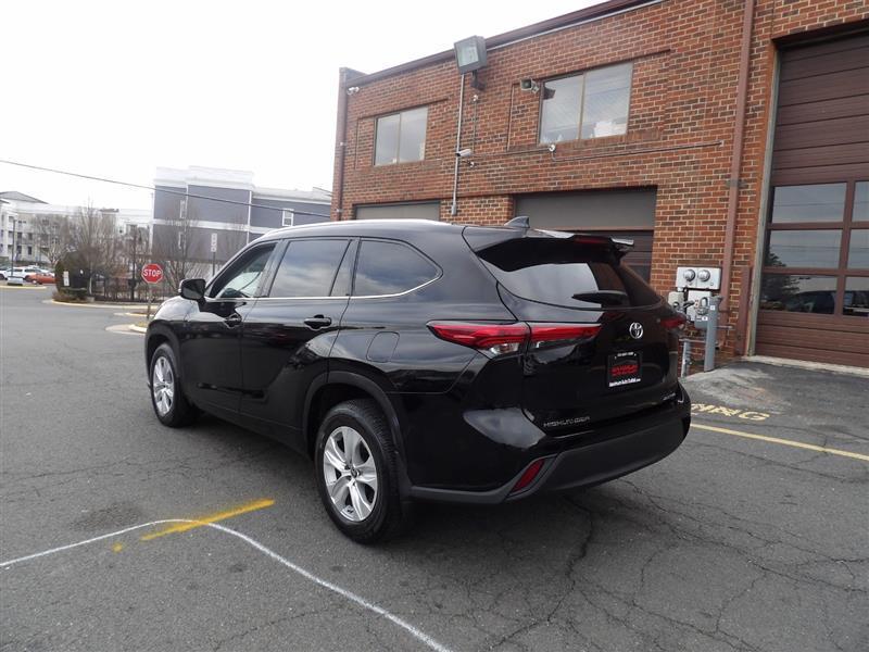 used 2021 Toyota Highlander car, priced at $30,995