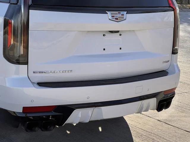 used 2023 Cadillac Escalade car, priced at $113,994
