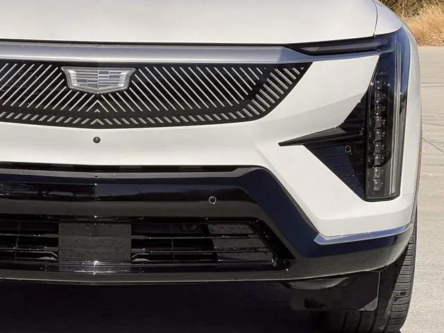 new 2025 Cadillac OPTIQ car, priced at $59,215