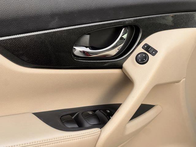 used 2015 Nissan Rogue car, priced at $13,427