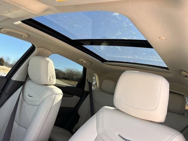 new 2026 Cadillac XT5 car, priced at $43,520