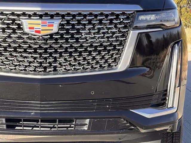 used 2023 Cadillac Escalade ESV car, priced at $68,241