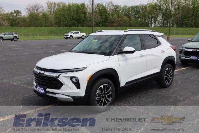 new 2025 Chevrolet TrailBlazer car, priced at $29,480