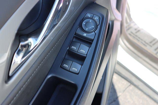 used 2022 Chevrolet Traverse car, priced at $34,990