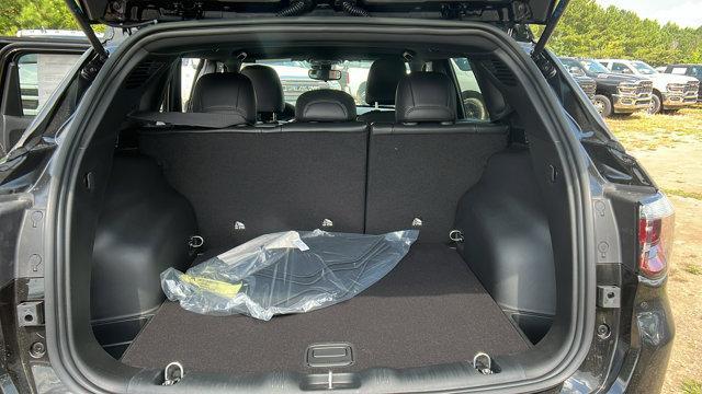 new 2025 Jeep Compass car, priced at $28,995