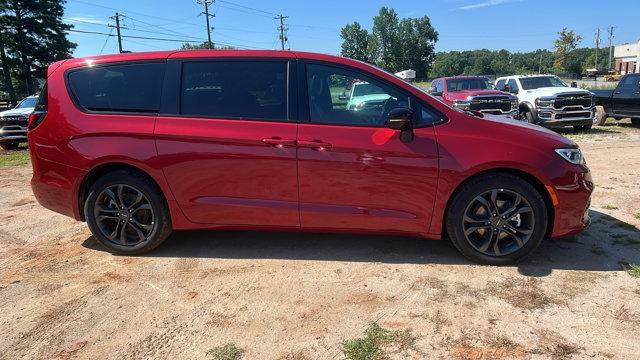 new 2026 Chrysler Pacifica car, priced at $37,250