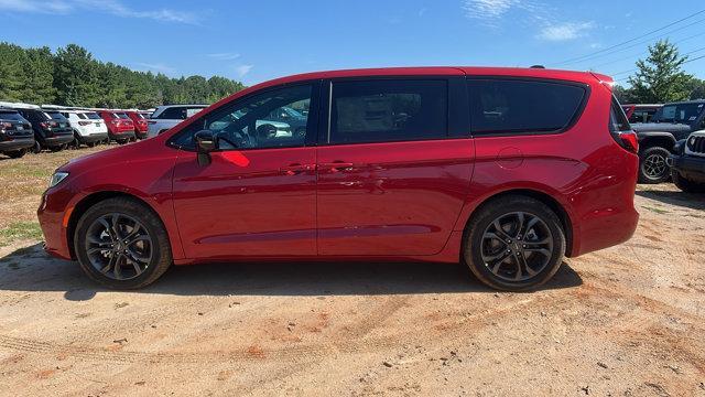 new 2026 Chrysler Pacifica car, priced at $37,250