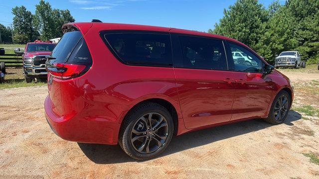 new 2026 Chrysler Pacifica car, priced at $37,250