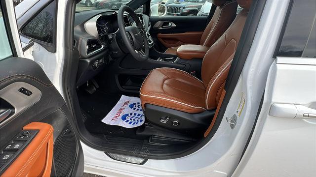 used 2024 Chrysler Pacifica car, priced at $39,995