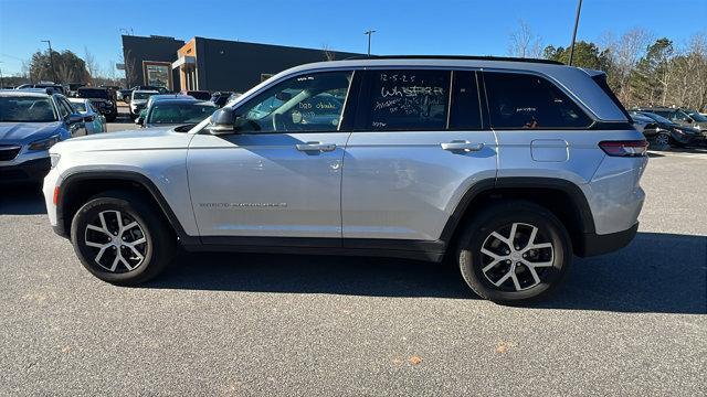 used 2024 Jeep Grand Cherokee car, priced at $24,995