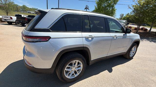 new 2026 Jeep Grand Cherokee car, priced at $37,695