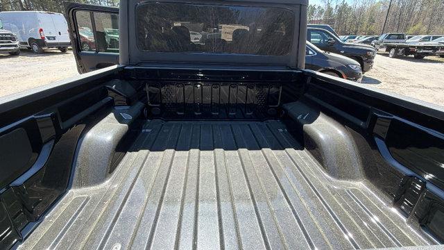 new 2026 Jeep Gladiator car, priced at $45,685