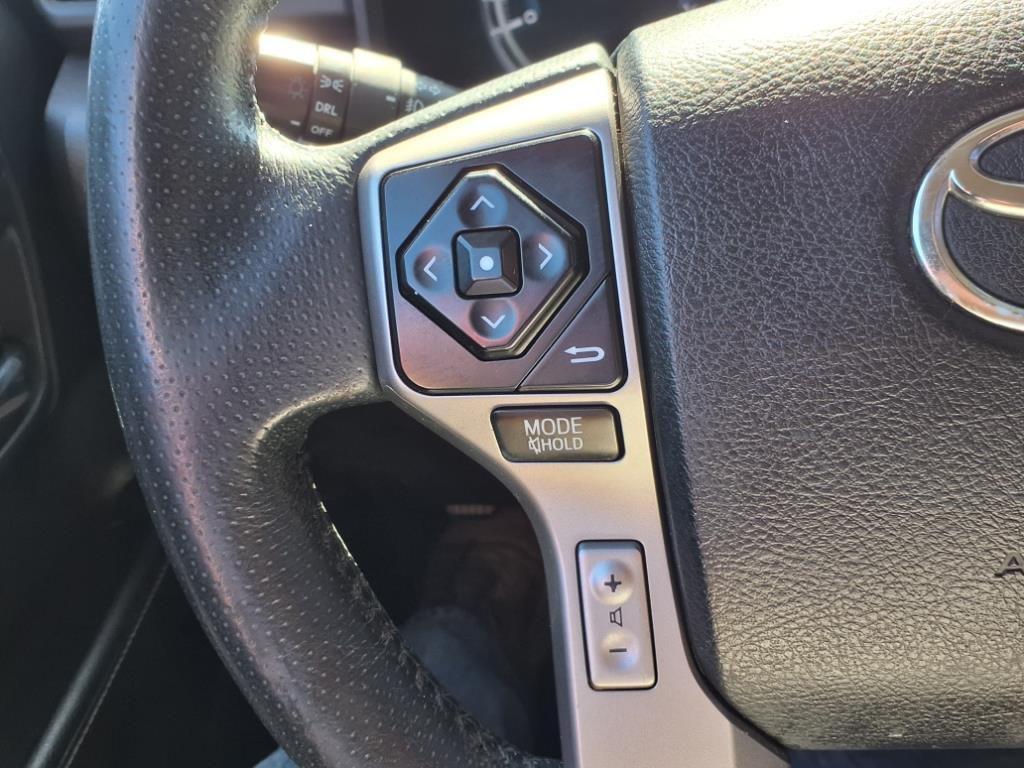 2018 Barcelona Red Metallic Toyota 4Runner
