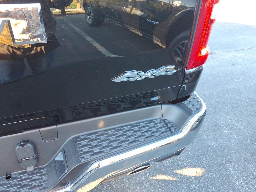 new 2026 Ram 1500 car, priced at $69,680