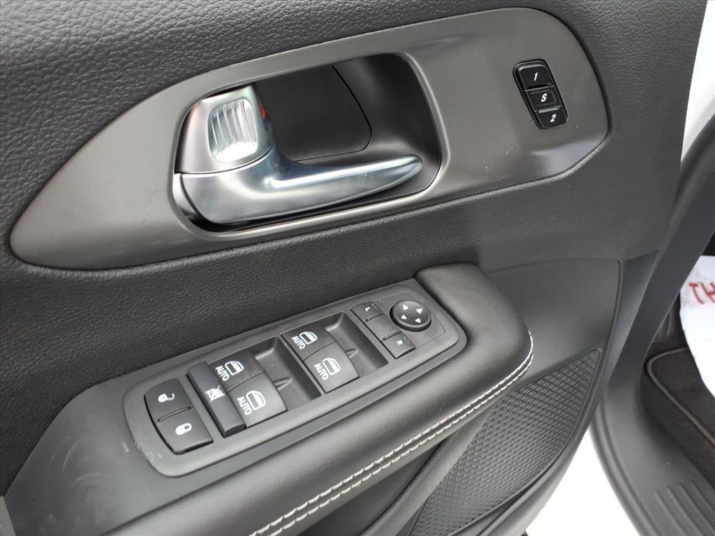 new 2026 Chrysler Pacifica car, priced at $45,498