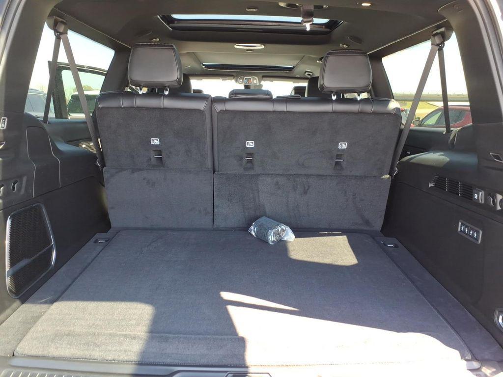 new 2026 Jeep Grand Wagoneer L car, priced at $74,893