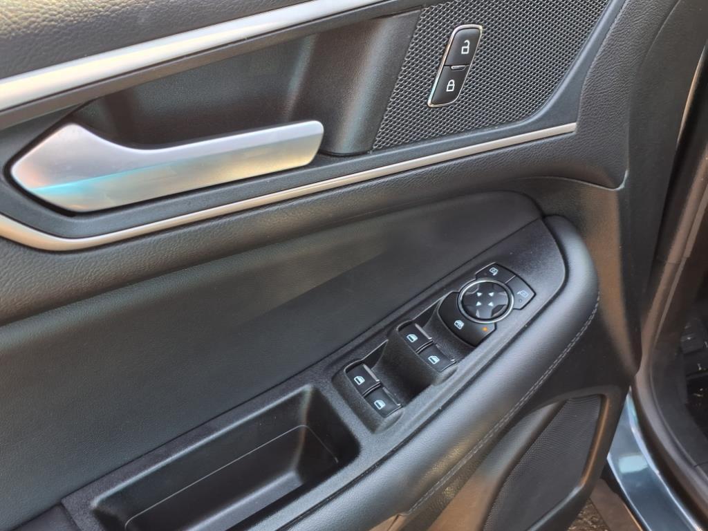 used 2024 Ford Edge car, priced at $22,397