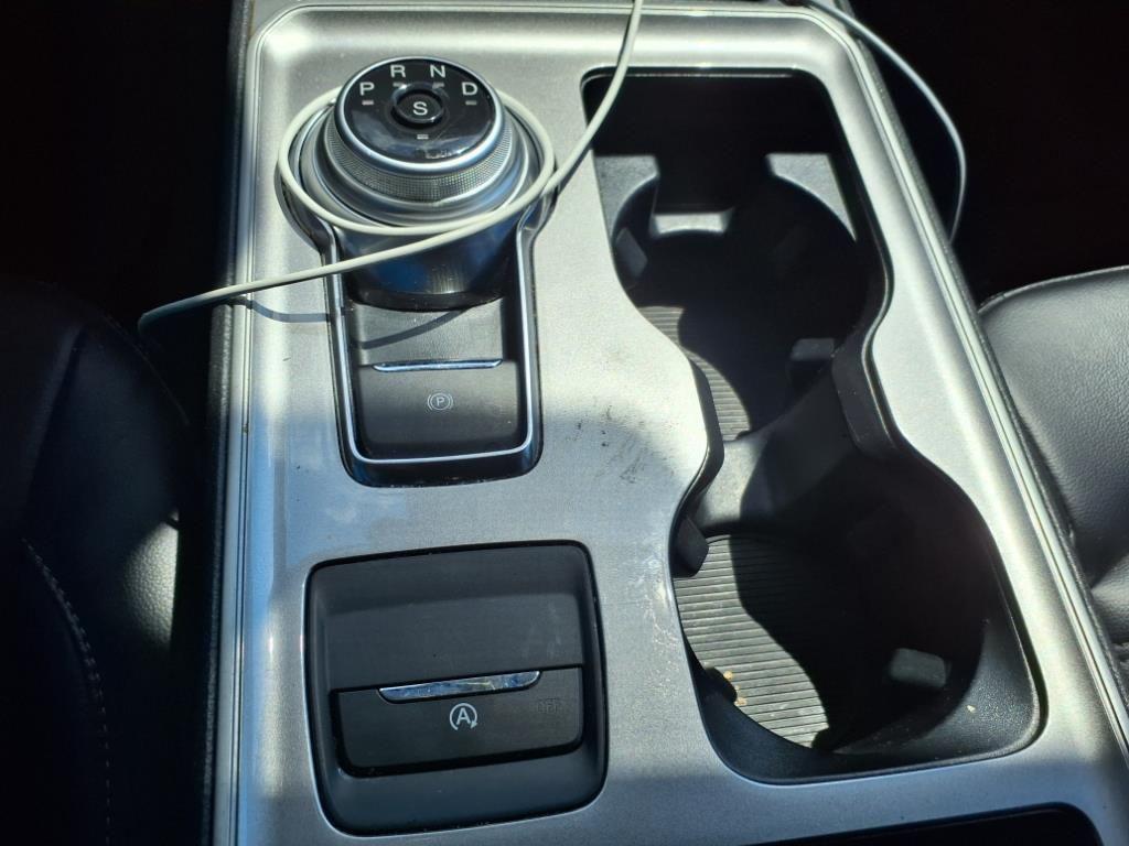 used 2024 Ford Edge car, priced at $22,397