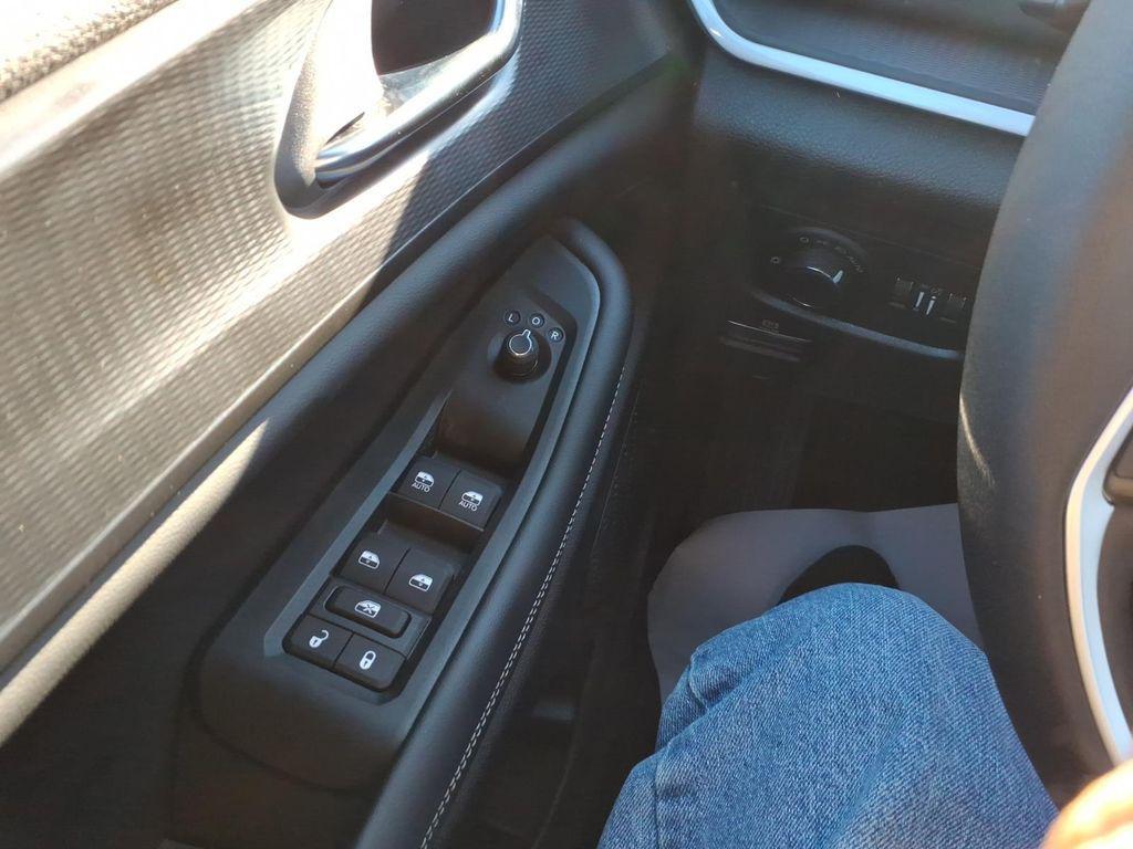new 2026 Jeep Grand Cherokee car, priced at $43,000