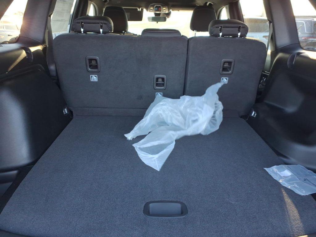 new 2026 Jeep Grand Cherokee car, priced at $43,000