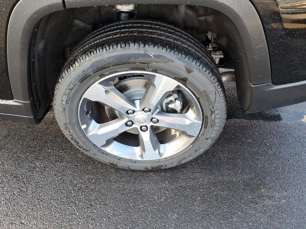 new 2026 Jeep Grand Cherokee L car, priced at $52,986