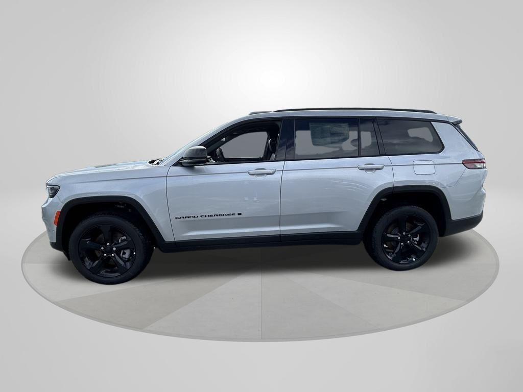 new 2024 Jeep Grand Cherokee L car, priced at $49,566