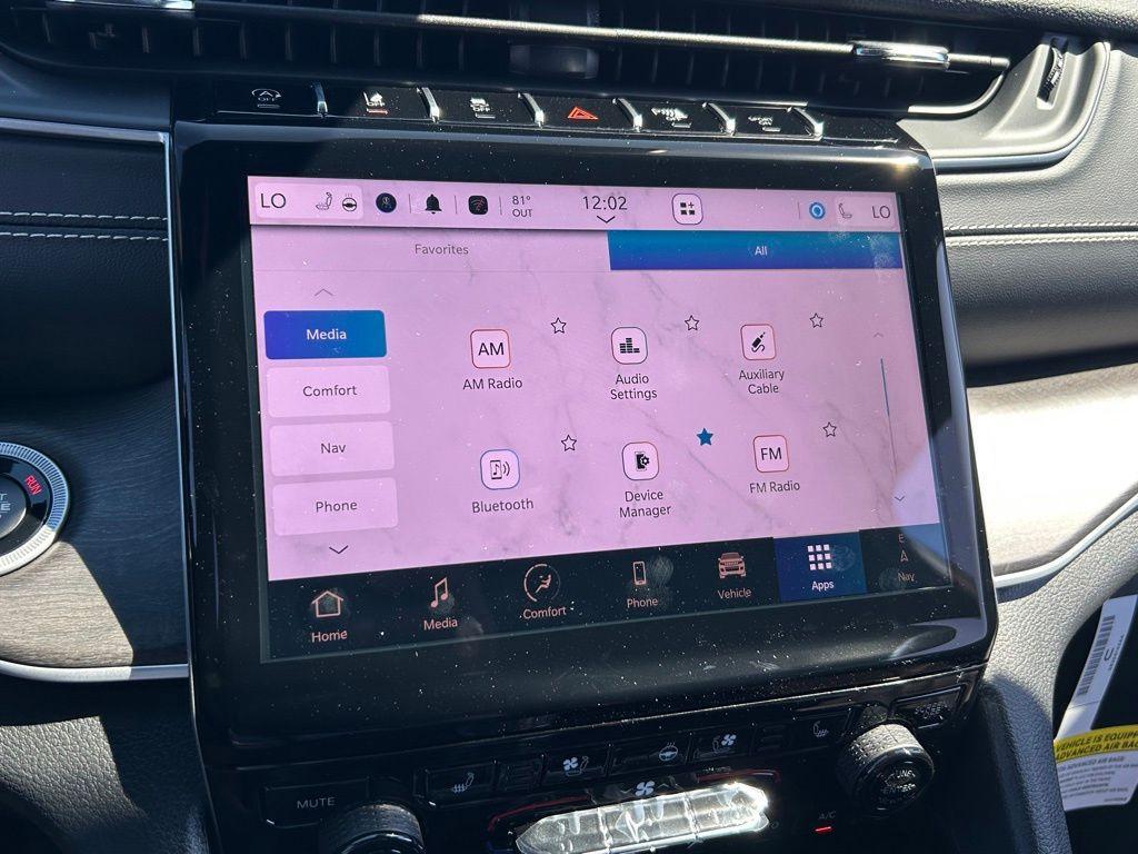 new 2025 Jeep Grand Cherokee car, priced at $43,398