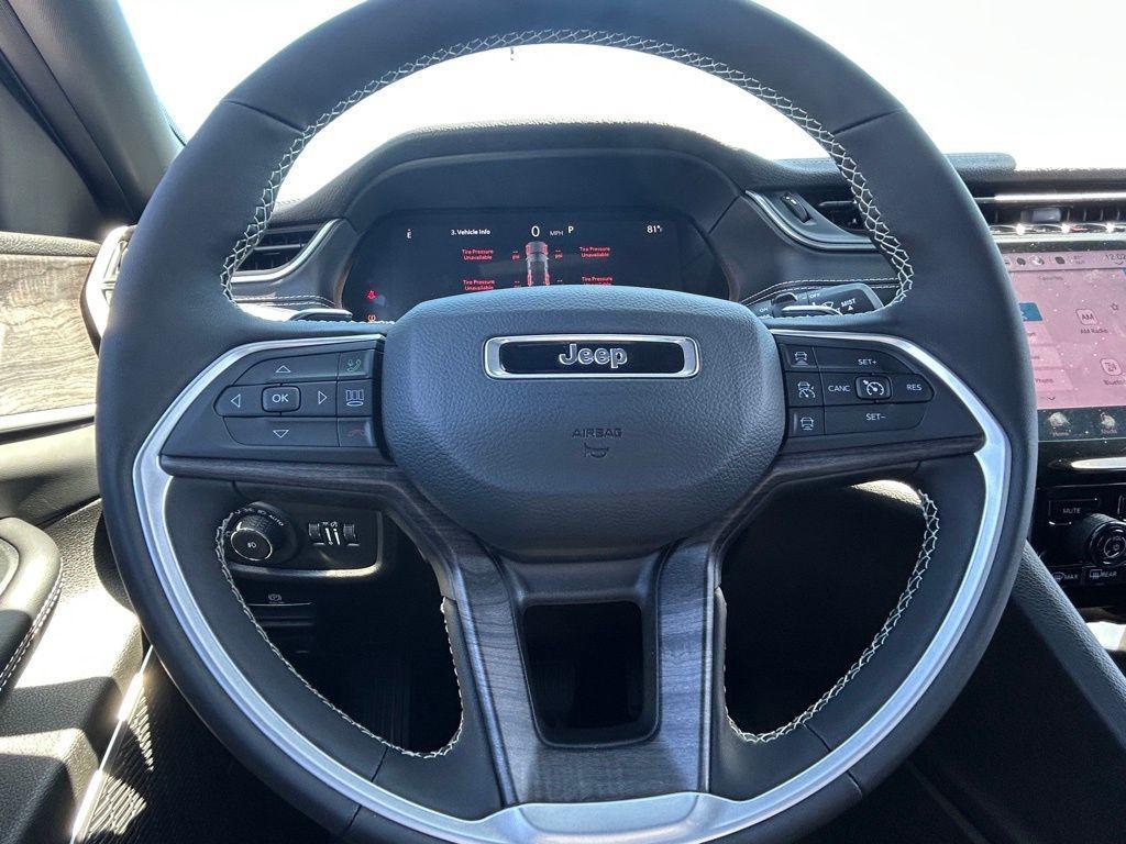 new 2025 Jeep Grand Cherokee car, priced at $43,398