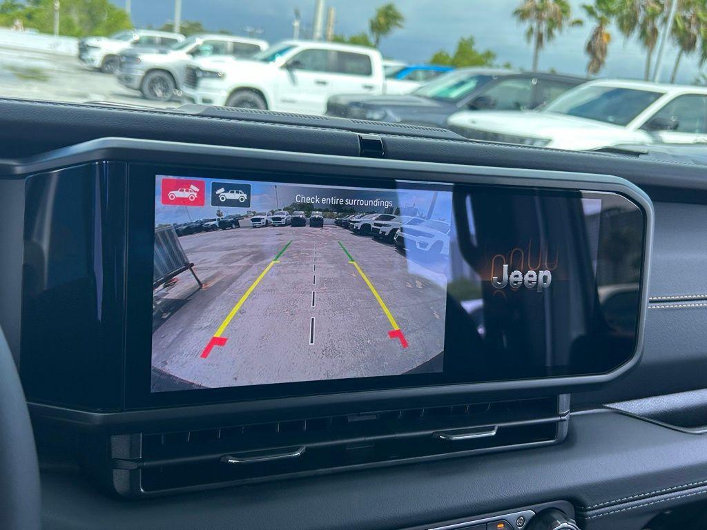 new 2025 Jeep Wrangler car, priced at $40,811