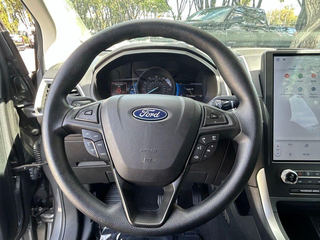 used 2024 Ford Edge car, priced at $22,900