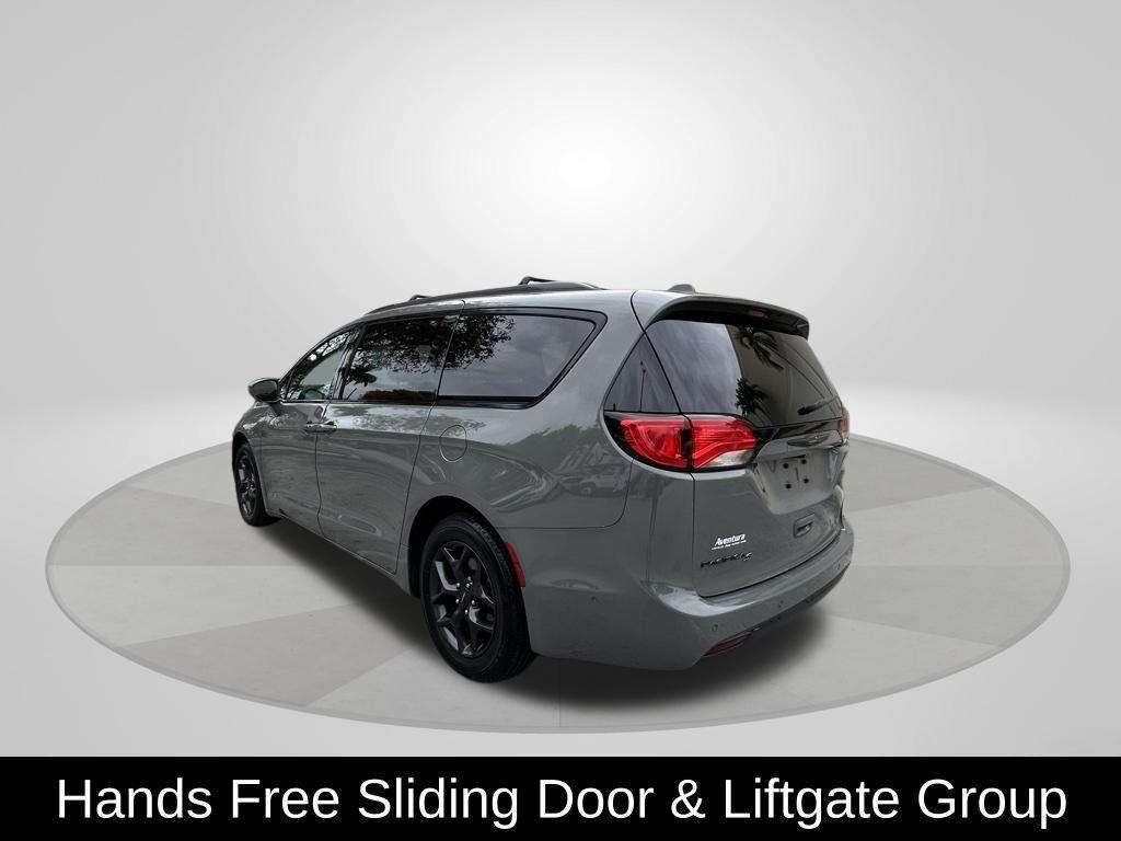 used 2020 Chrysler Pacifica car, priced at $15,246