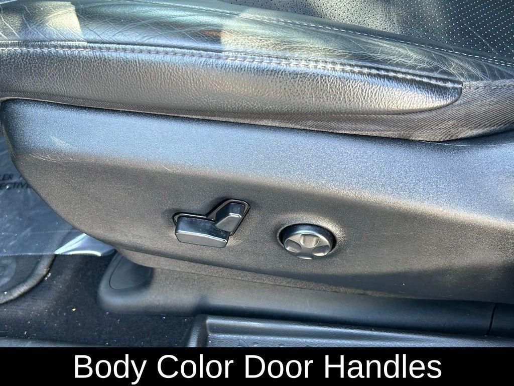 used 2020 Chrysler Pacifica car, priced at $15,246