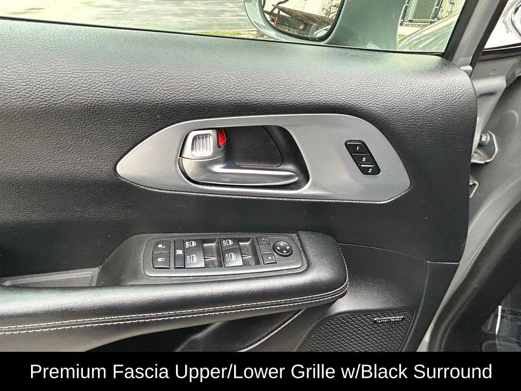 used 2020 Chrysler Pacifica car, priced at $15,246