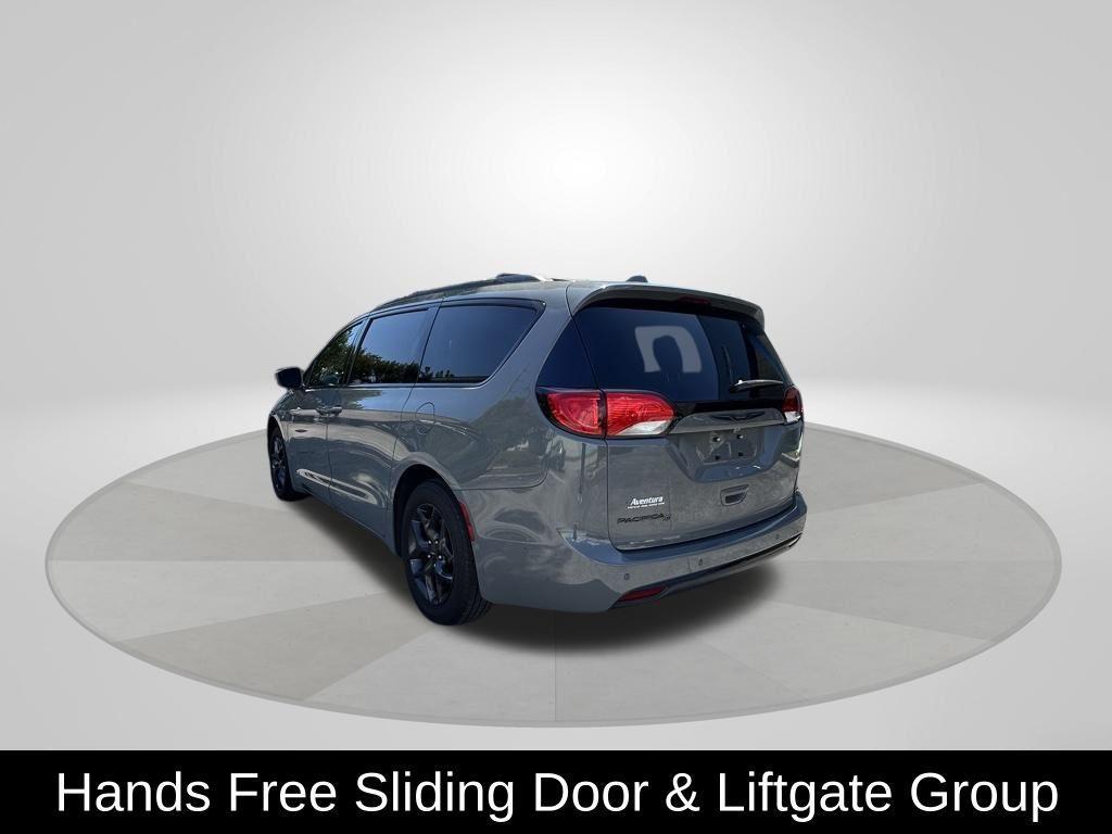 used 2020 Chrysler Pacifica car, priced at $15,246