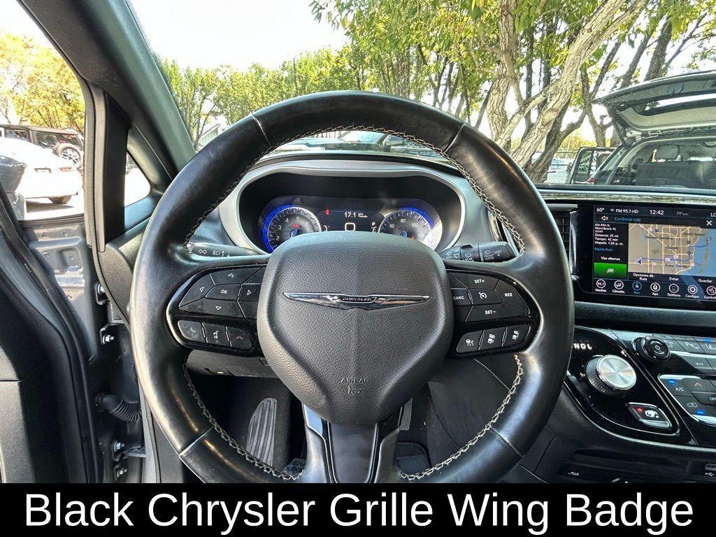 used 2020 Chrysler Pacifica car, priced at $15,246