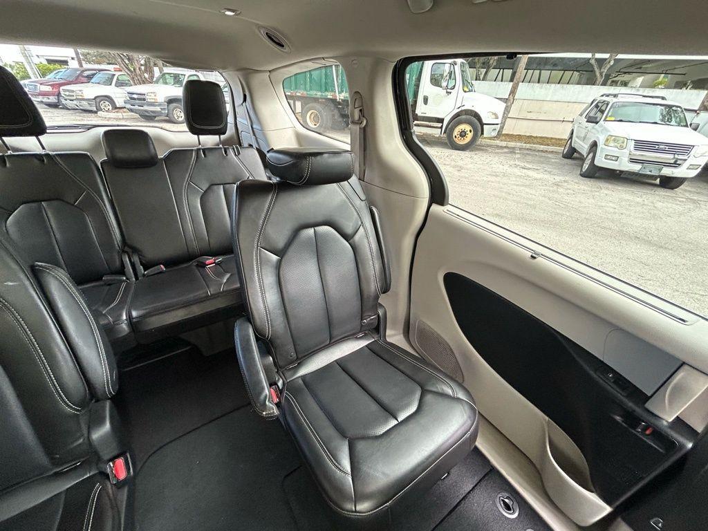 used 2023 Chrysler Pacifica car, priced at $18,881