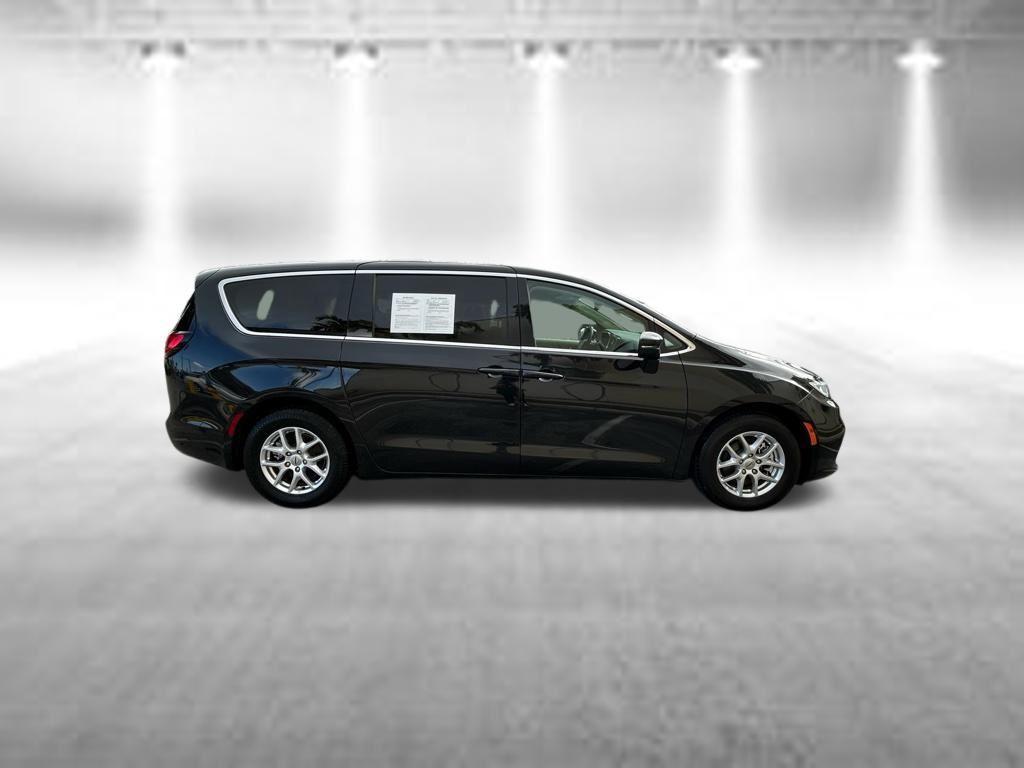 used 2023 Chrysler Pacifica car, priced at $17,991