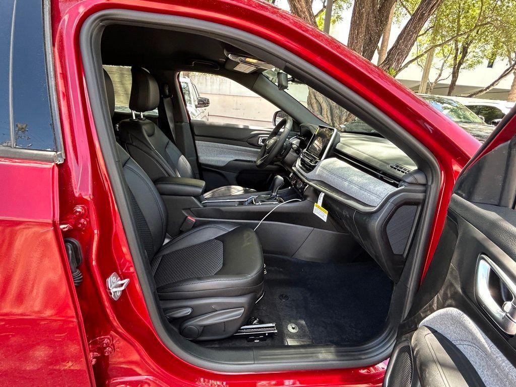 new 2025 Jeep Compass car, priced at $24,899