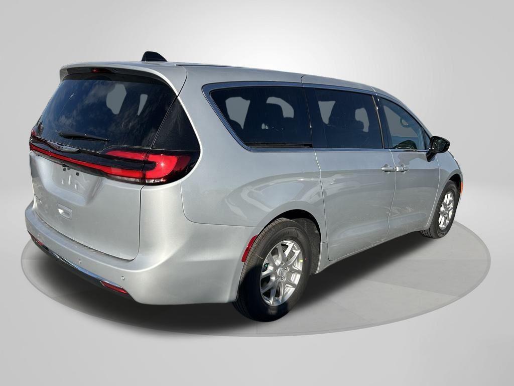 new 2026 Chrysler Pacifica car, priced at $43,160