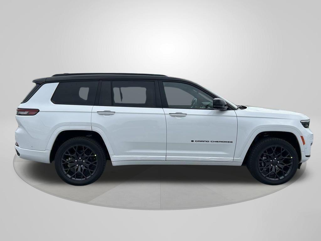 new 2025 Jeep Grand Cherokee L car, priced at $56,114